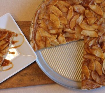 Caramel Apple Pizza