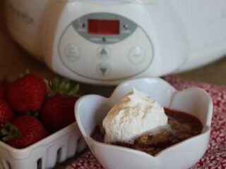 Slow Cooker Strawberry Cobbler