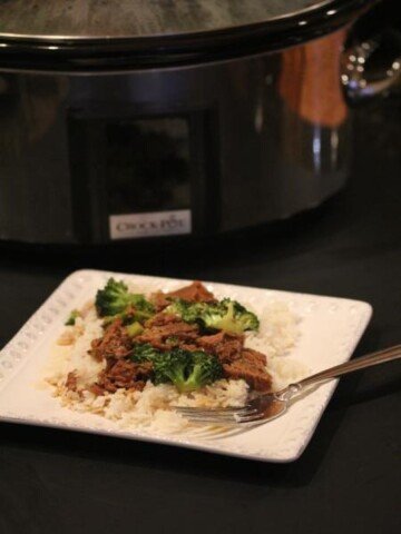 slow cooked broccoli beef