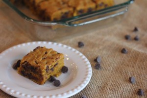 pumpkin chocolate chip cookie bars