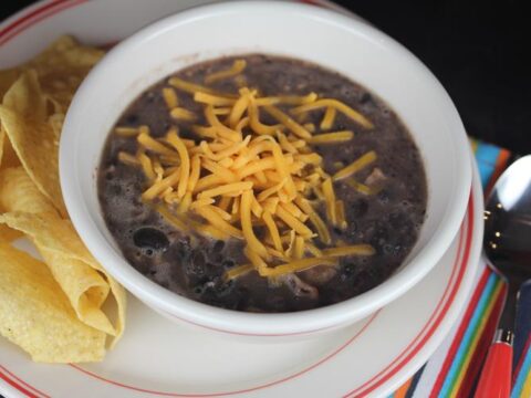 https://www.lynnskitchenadventures.com/wp-content/uploads/2016/01/Black-Bean-Soup_-480x360.jpg